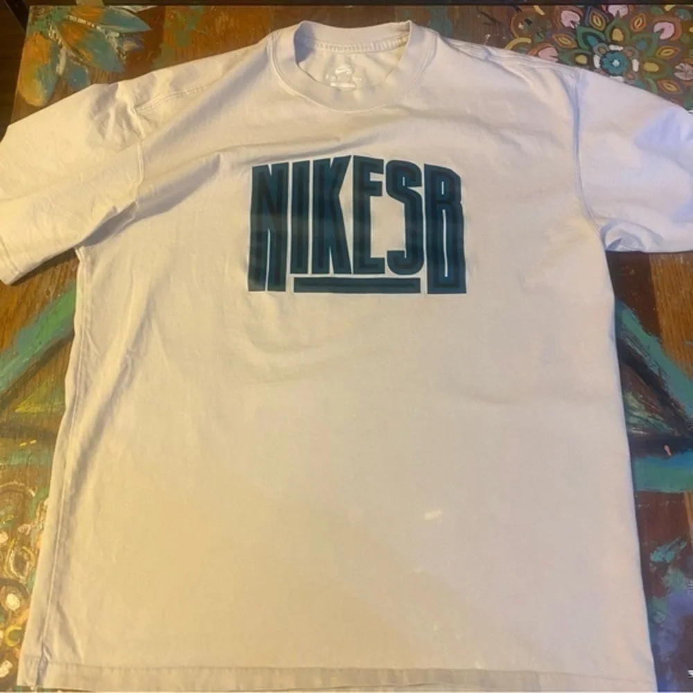 Men's Nike SB  Sportswear Tee Logo Short Sleeve 100% Cotton sz Medium